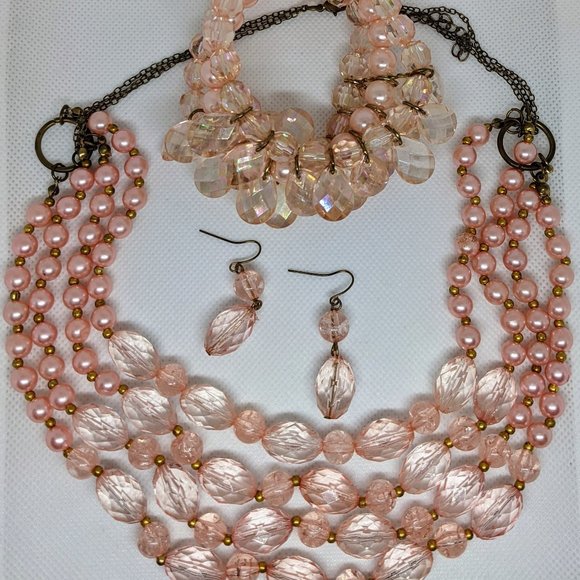 Pink Matching Costume Jewelry Set Earrings Necklace Bracelet Fashionable - Picture 1 of 1